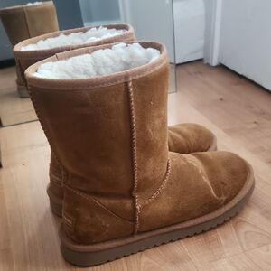 Koolaburra Tan Suede Boots with Plush Lining